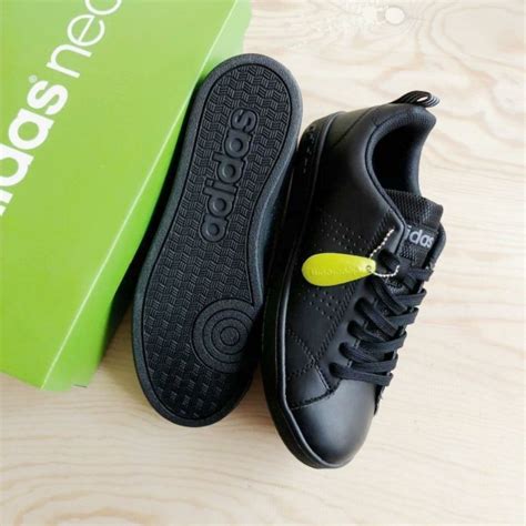 SEPATU ADIDAS NEO ADVANTAGE FULL BLACK 